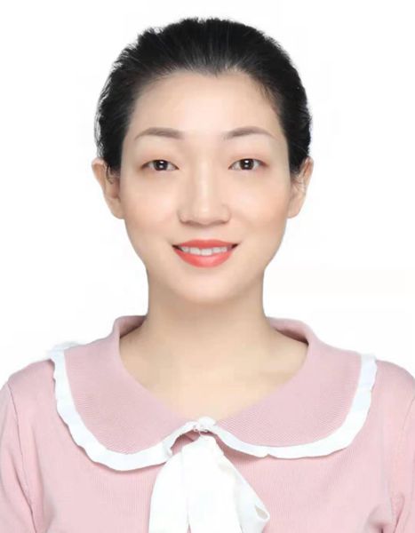 胡婷_副本.jpg