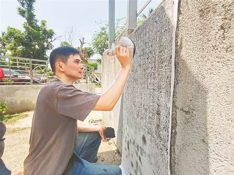 当好文物“守门人”